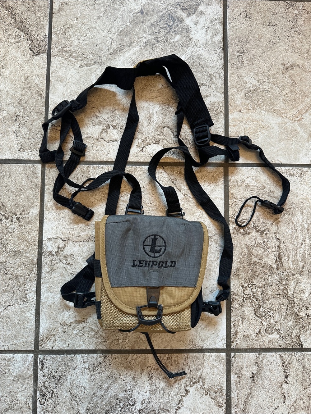Leupold binocular chest harness